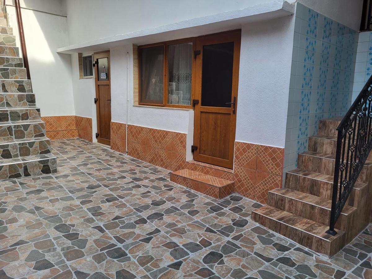 Casa De Vacanta Danube Moldova Noua 外观 照片
